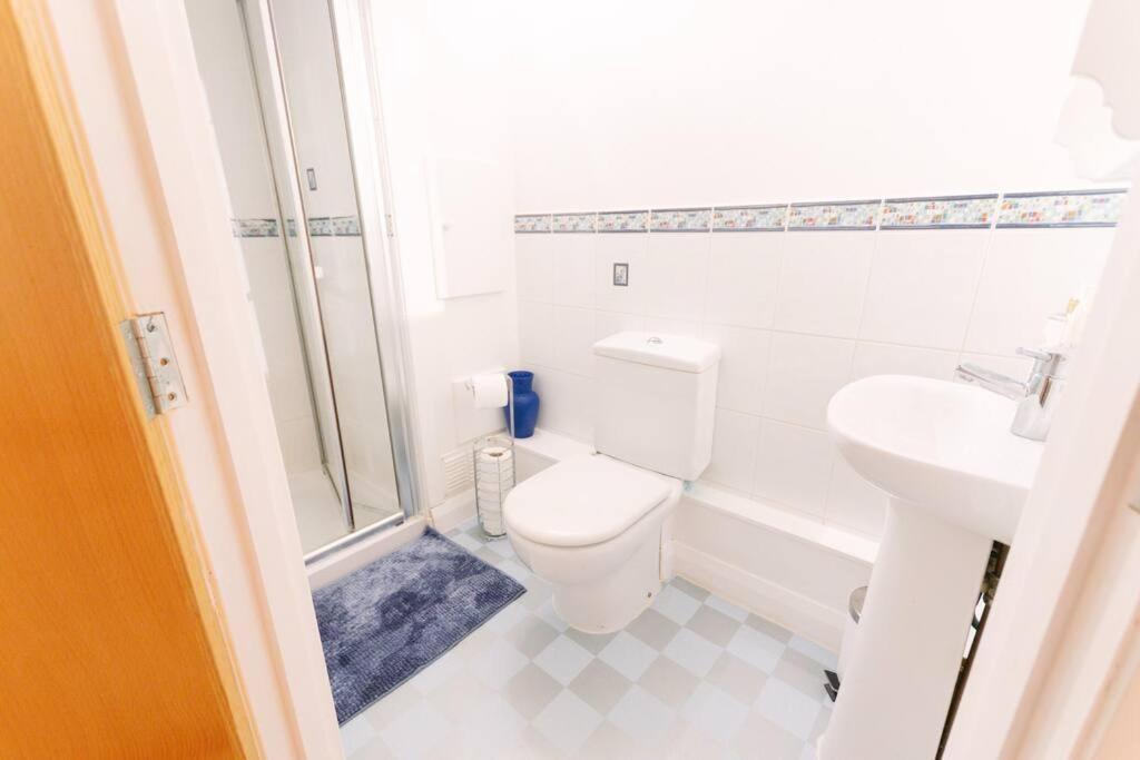 Nottingham Central Lace Market Apartment With Three Bedrooms And Free Parking Exterior photo